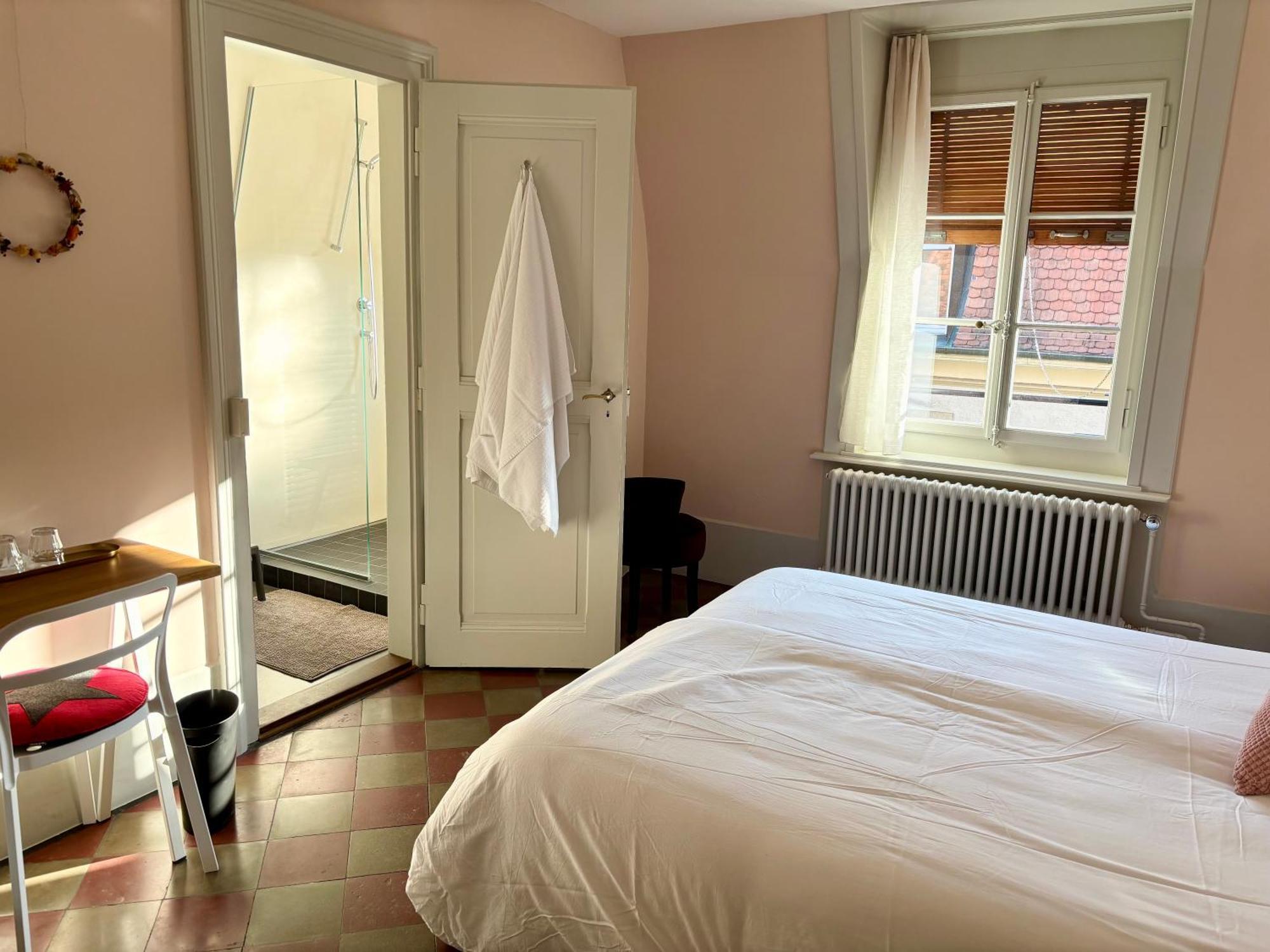 Apartment The B Bern Bagian luar foto