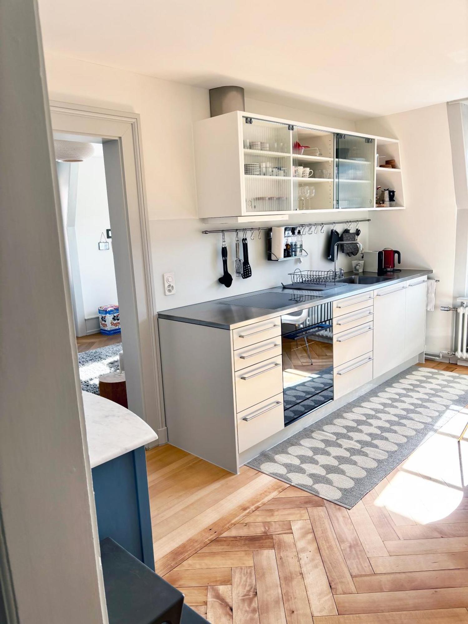 Apartment The B Bern Bagian luar foto
