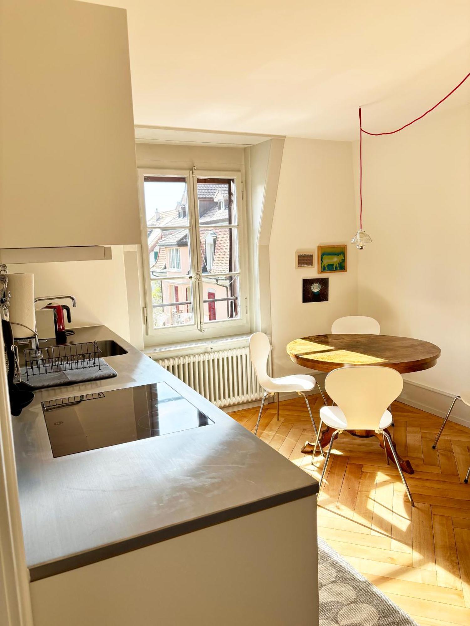 Apartment The B Bern Bagian luar foto