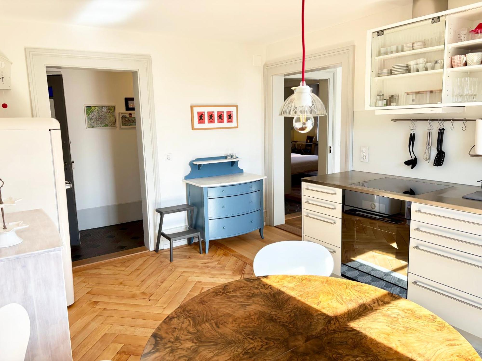 Apartment The B Bern Bagian luar foto